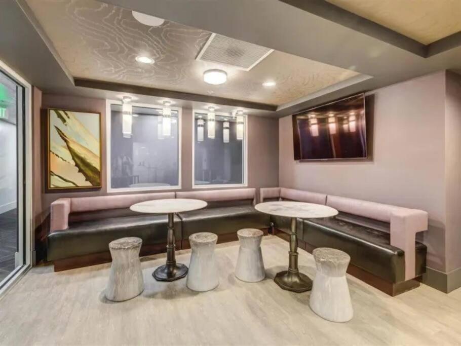 Luxurious Retreat In Slc Apartment ซอลต์เลคซิตี้ ภายนอก รูปภาพ