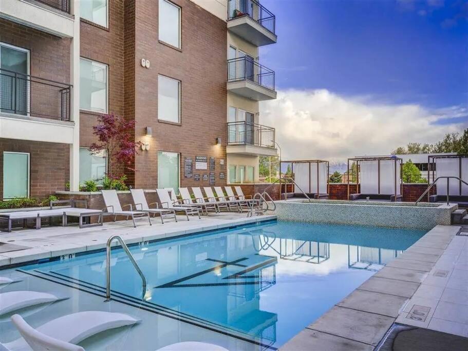 Luxurious Retreat In Slc Apartment ซอลต์เลคซิตี้ ภายนอก รูปภาพ